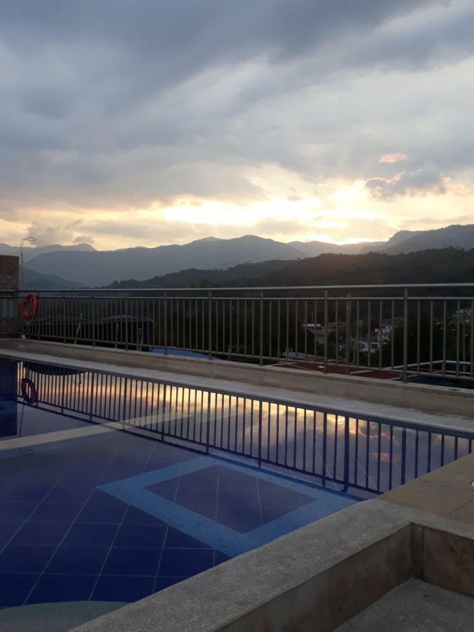 Hotel Bellavista Premium Villeta Eksteriør billede